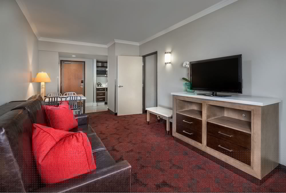 Desert Palms Hotel And Suites 22/38