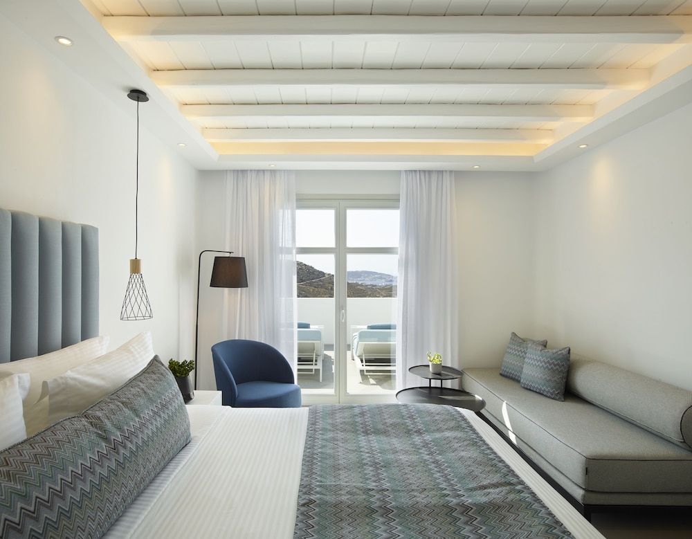 Epic Blue Suites & Villas 15/45