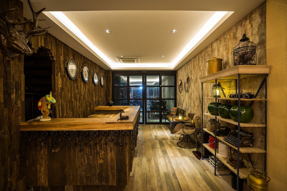 Nonze Hostel 13/66