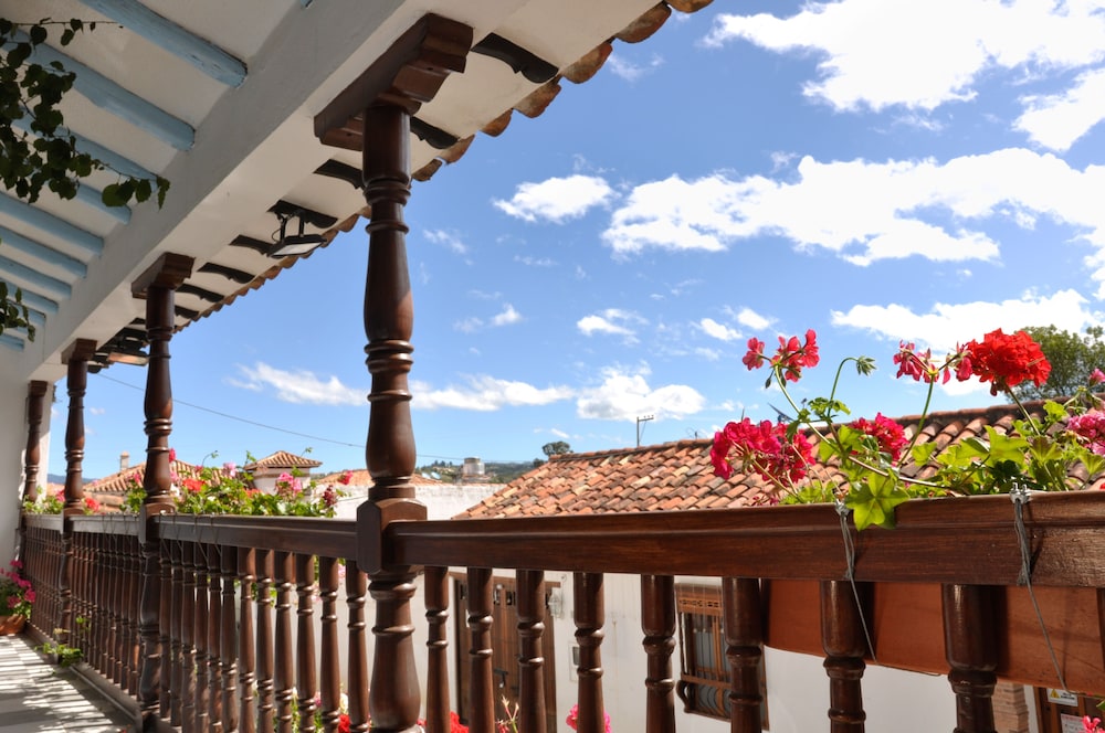 Laureles de la Villa 6/50