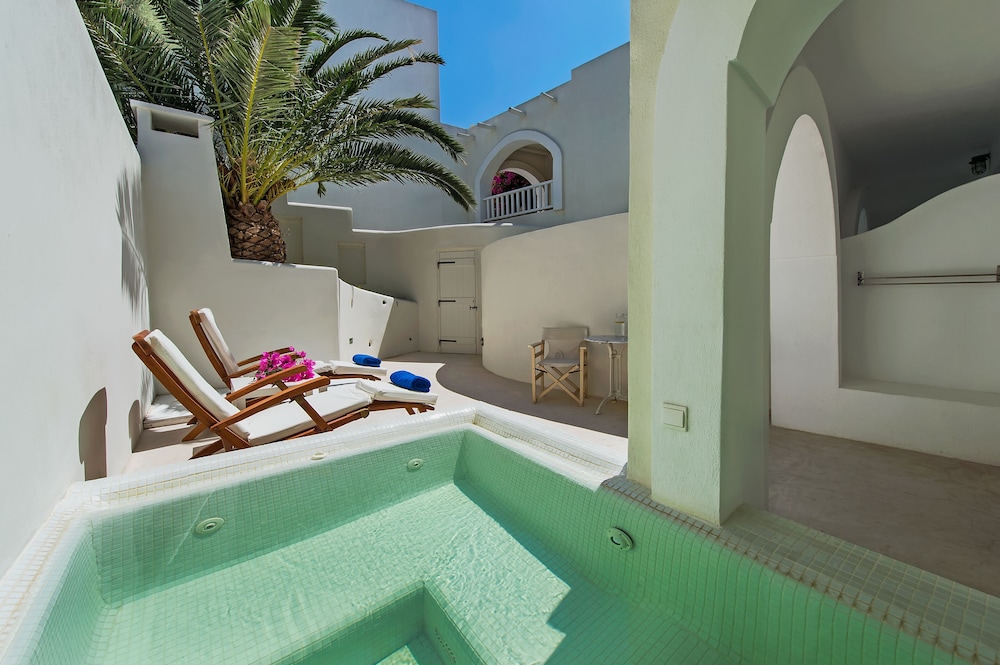 Atlantis Beach Villa 6/25