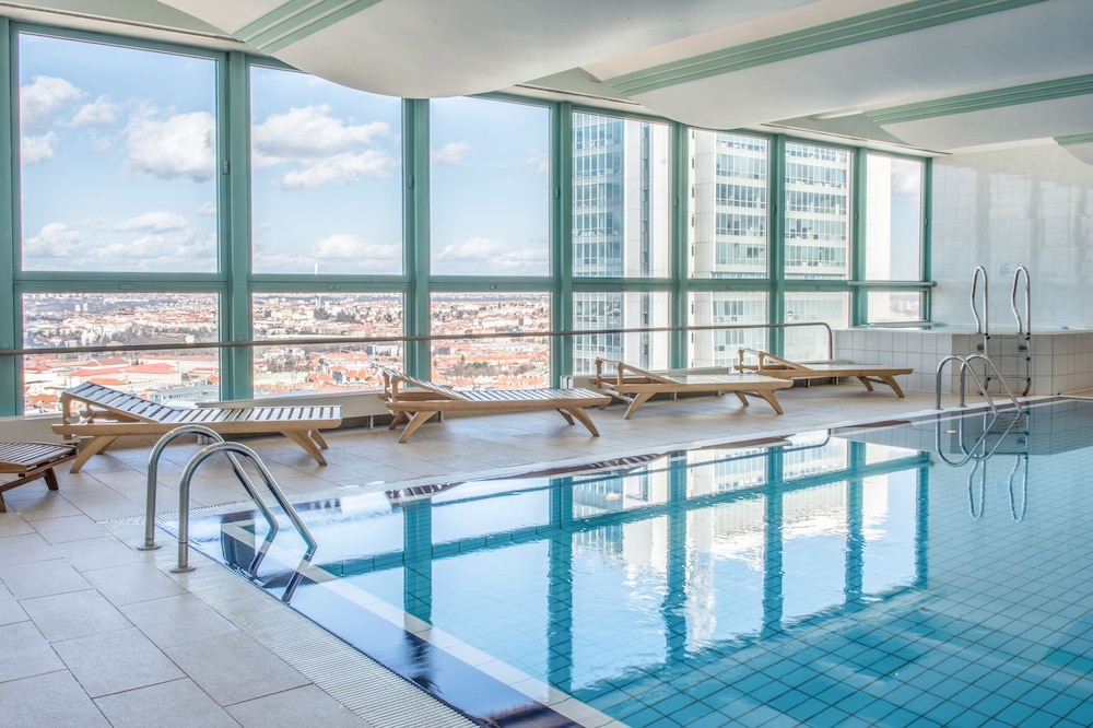 Panorama Prague Hotel 40/70