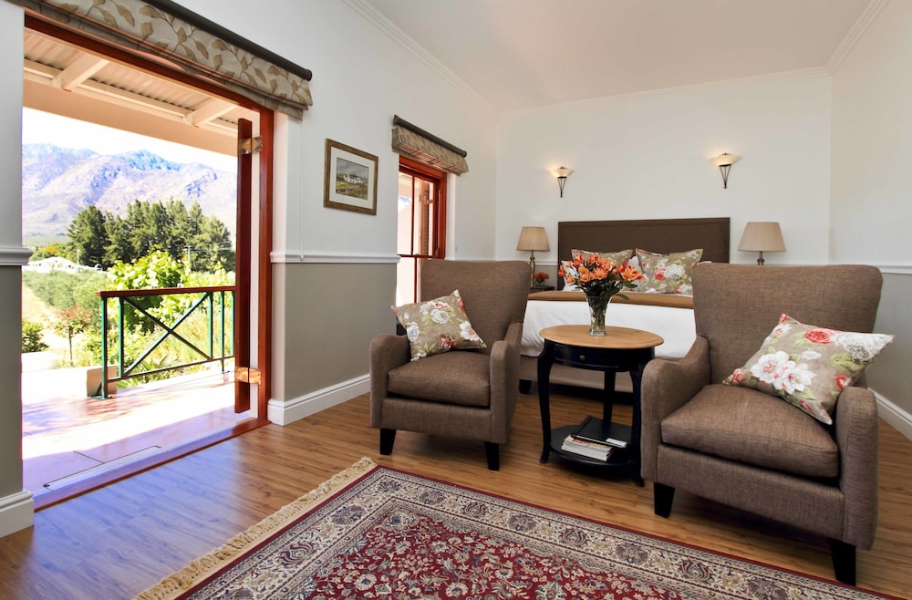 Montagu Vines Guest House 17/50