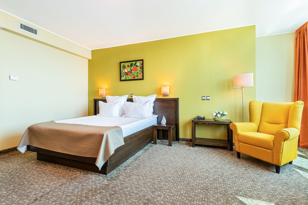 Vega Hotel 11/50