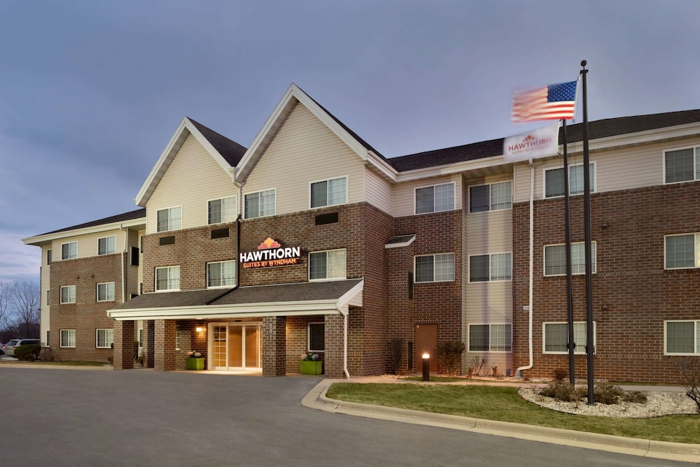 Hawthorn Extended Stay by Wyndham Oak Creek 2/20