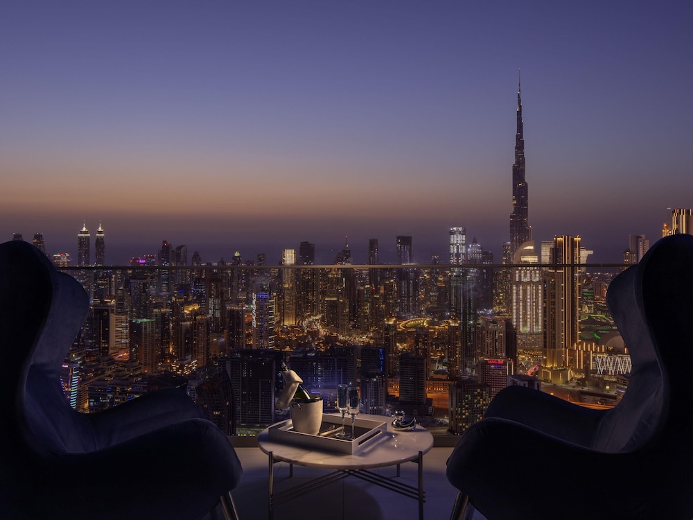 SLS Dubai Hotel and Residences 73/75