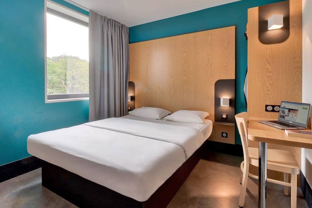 B&B HOTEL Bayonne Tarnos 12/30