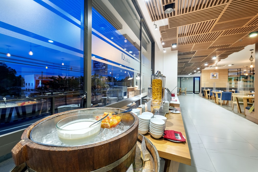 Plaai Prime Hotel (ex D Varee Diva Central Rayong) 62/71