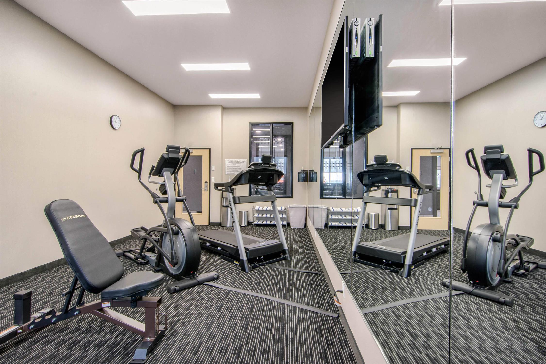Comfort Inn and Suites North Battleford, SK 7/14