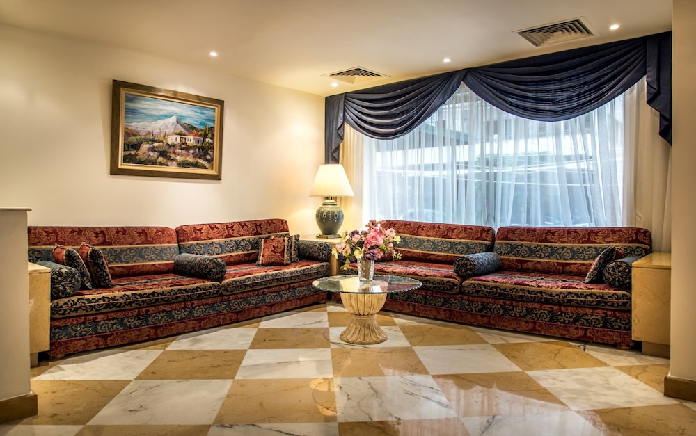 Bella Riva Suite Hotel 43/59
