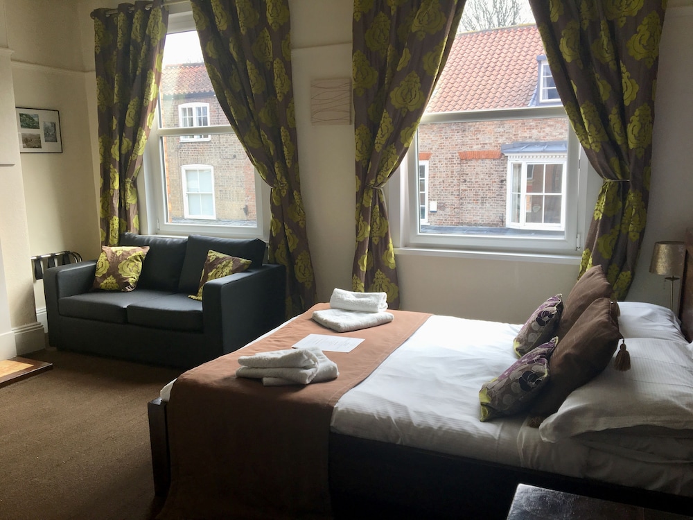 Gillygate Guest House 22/50