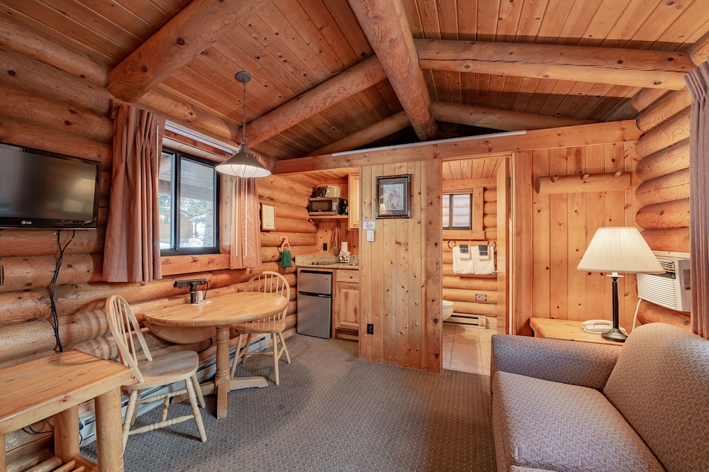 Cowboy Village Resort 52/69