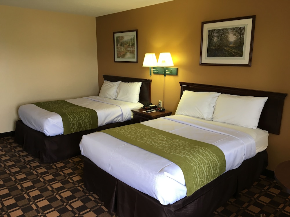Cabot Inn and Suites 13/50