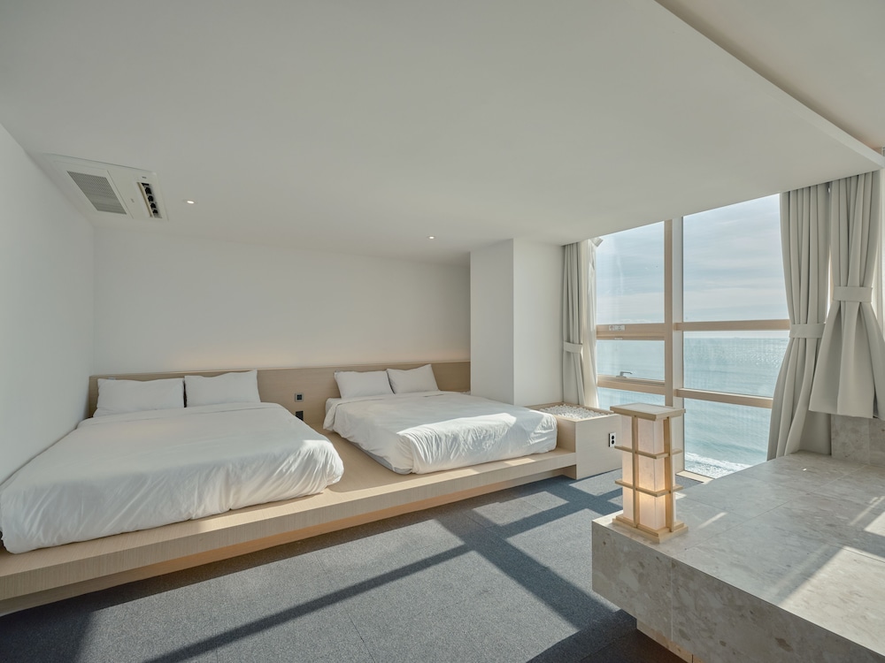 UH Suite The Haeundae 14/64