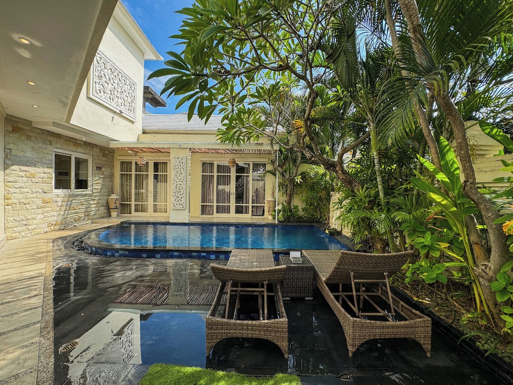 Awila Villas Kuta 59/61