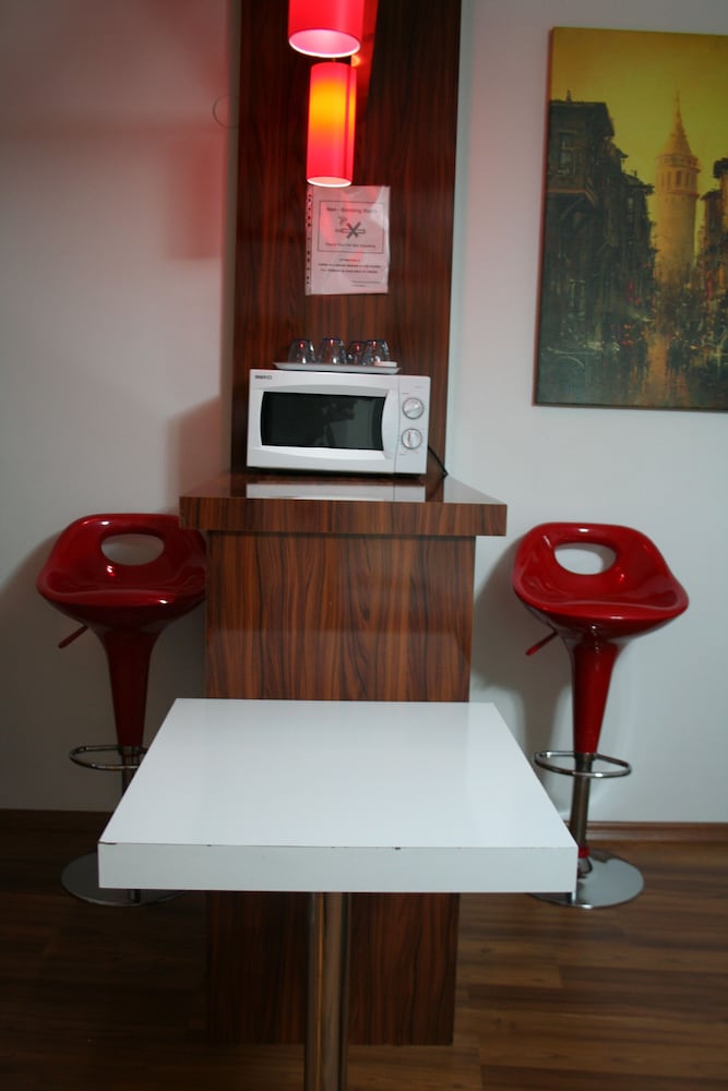 NEW PERA HOTEL 50/59