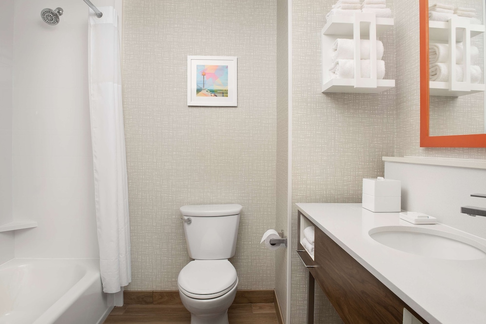 Hampton Inn Warroad 14/53