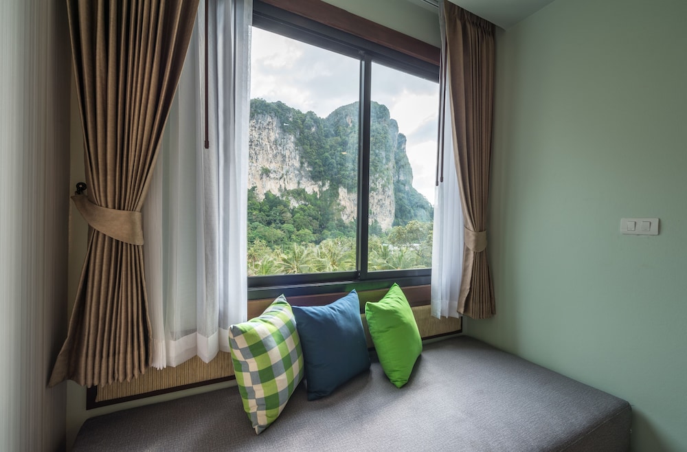 Deluxe, Double Bed, Cliff View، Andaman Breeze Resort 6/7