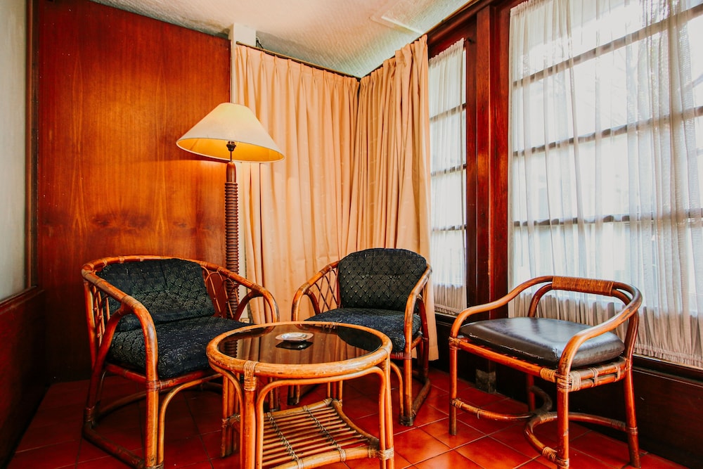Hotel Bumi Asih 42/64