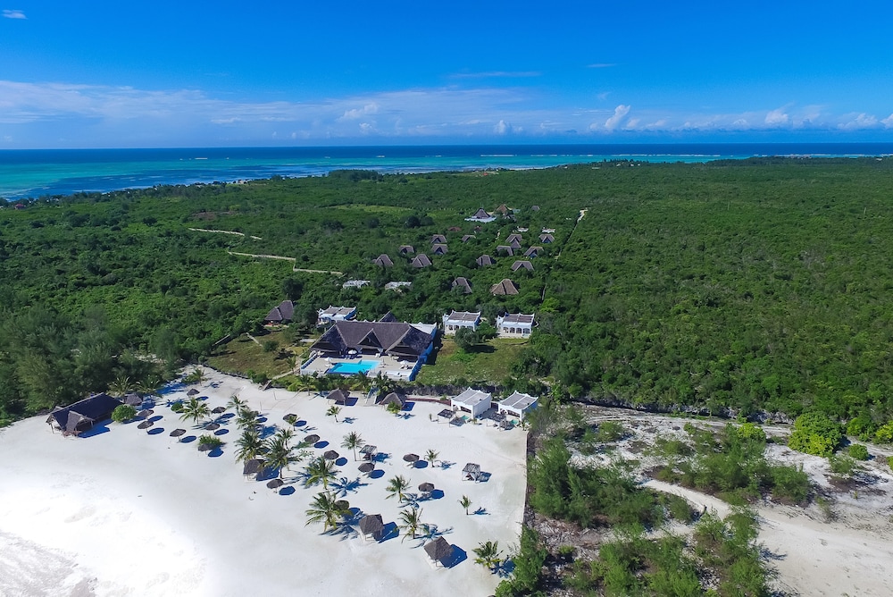 Kono Kono Beach Resort 63/73
