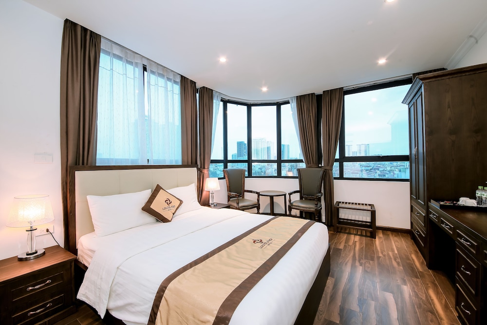 Louisland Hotel 10/61