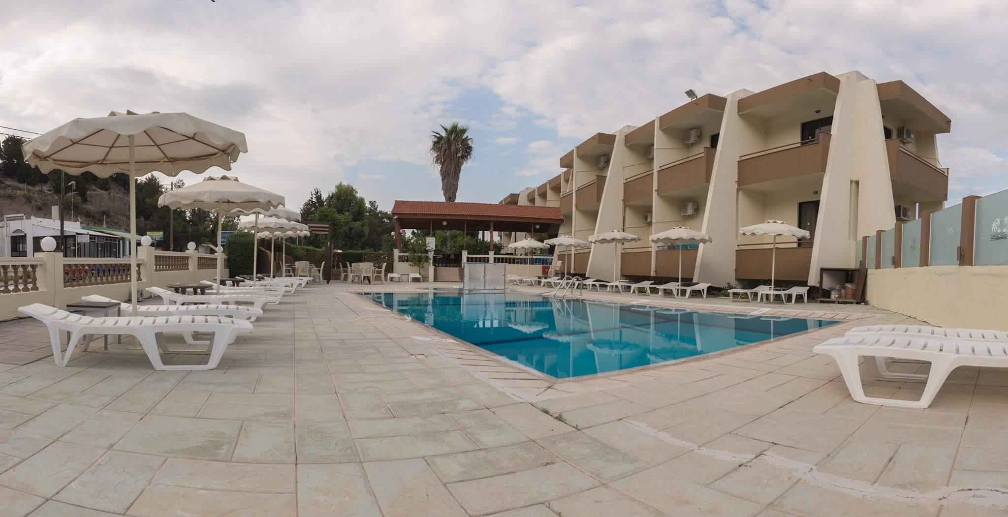 Golden Days Hotel 48/50