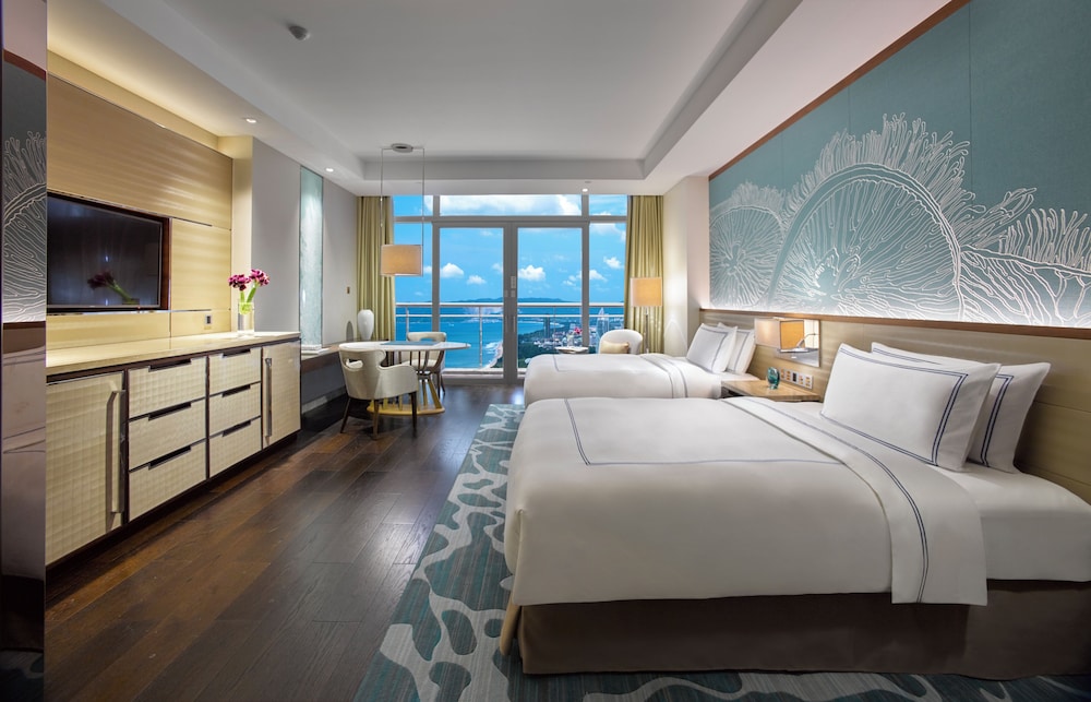 Imperial, Suite, 2 King Beds, 2 Queen Beds