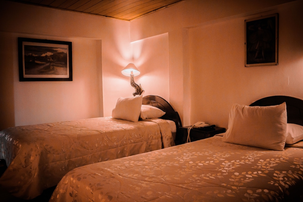 San Blas Plaza Inn 10/62