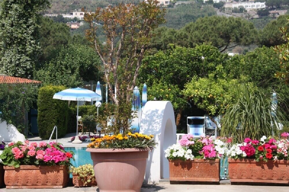 Hotel Villa Tre Sorelle 48/50
