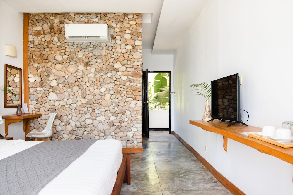 Saravoan Hotel Kep 37/65