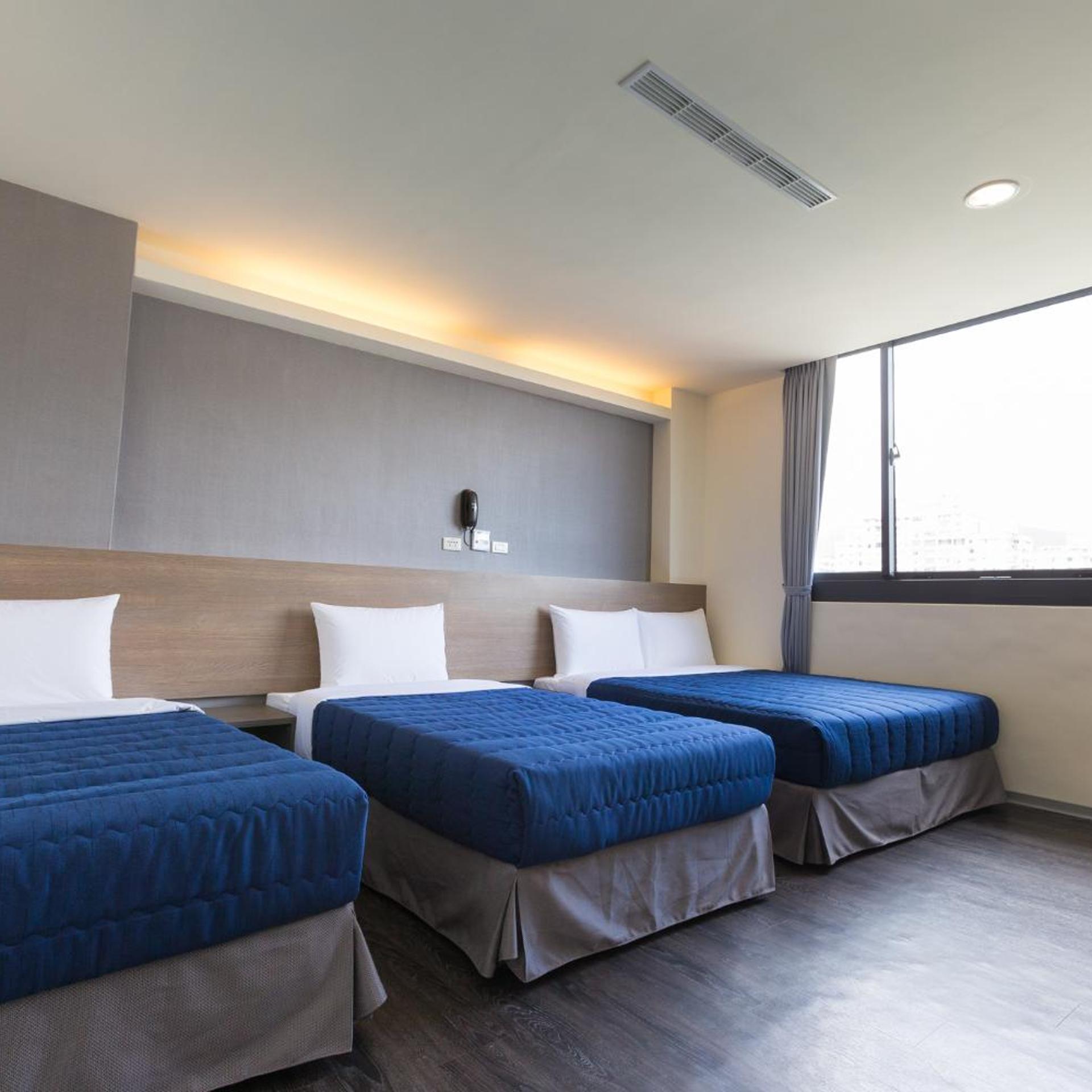 Bulowan Hotel 12/53