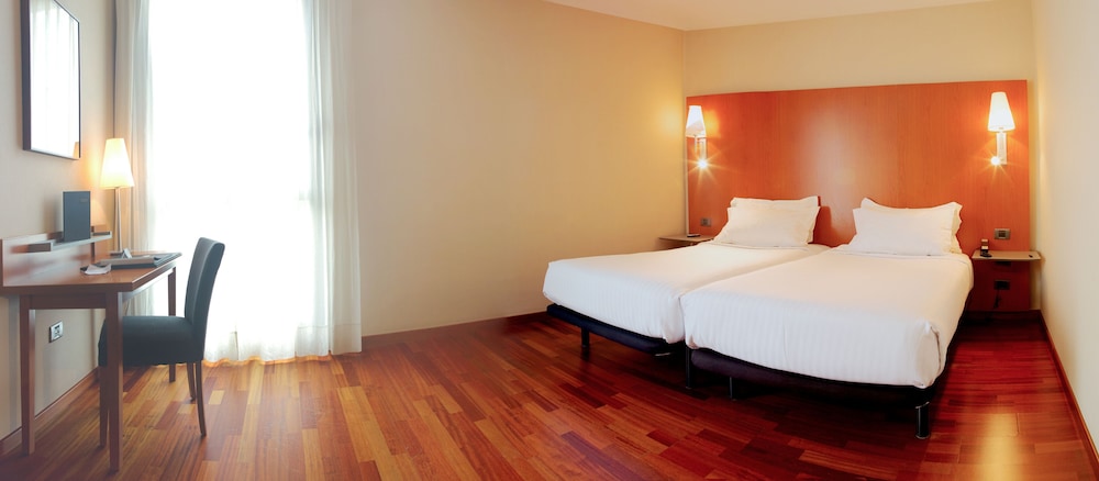 Hotel Ciutat Martorell 27/60