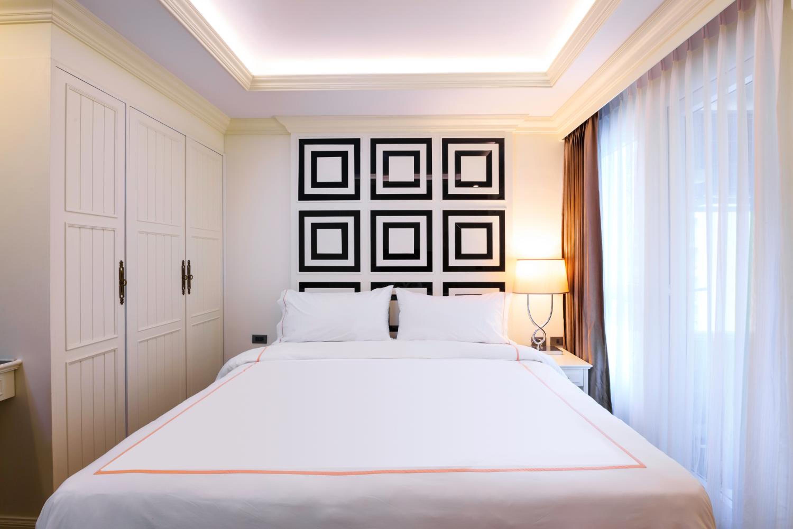 The LA49 Hotel Bangkok 9/26