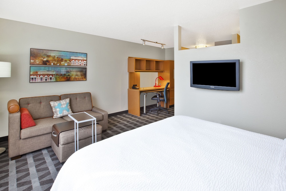 Towneplace Suites By Marriott Brookfield 13/42