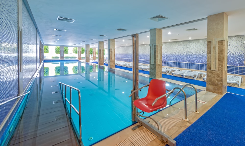 Royal Atlantis Resort Spa 49/69