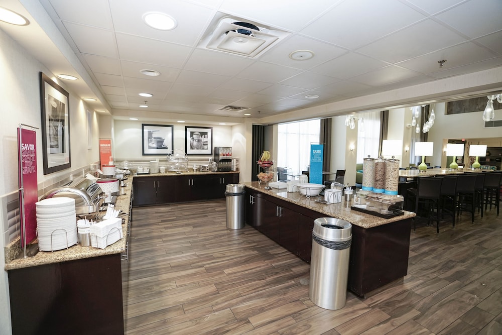 Hampton Inn and Suites Las Vegas Airport 53/66