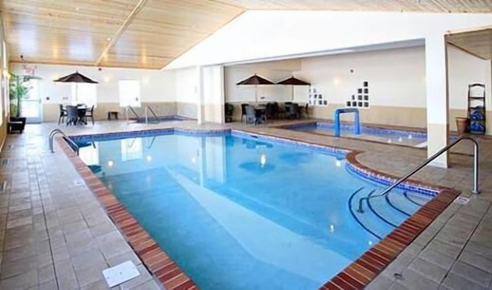 GrandStay Residential Suites Hotel 30/56