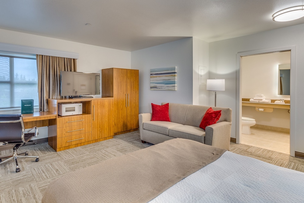 Marshall Suites Bainbridge Island, SureStay Collection by BW 22/34