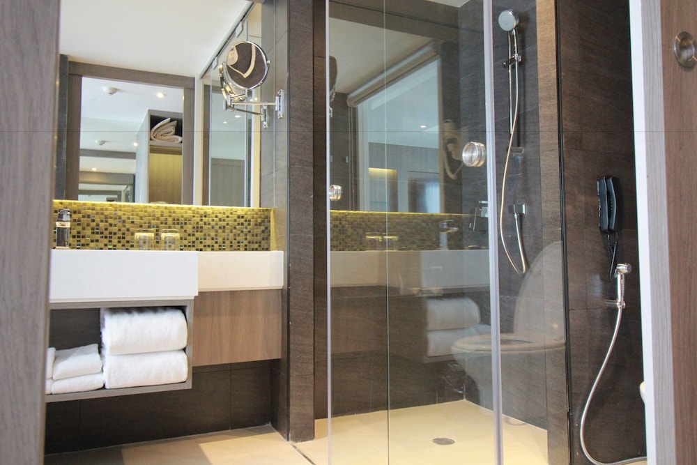 Grand 5 Hotel Plaza Sukhumvit Bangkok 29/63