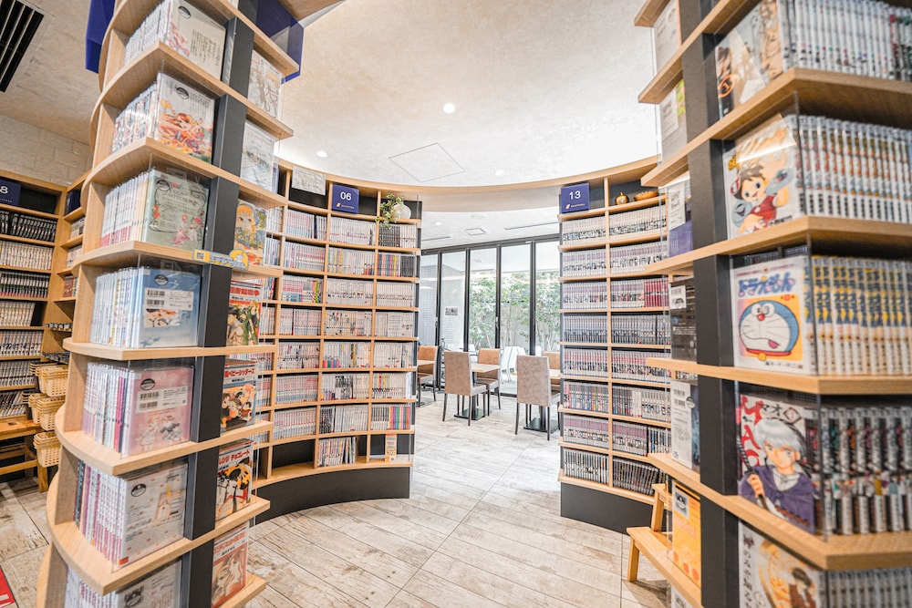 Quintessa Hotel Tokyo Haneda Comic & Books 46/61