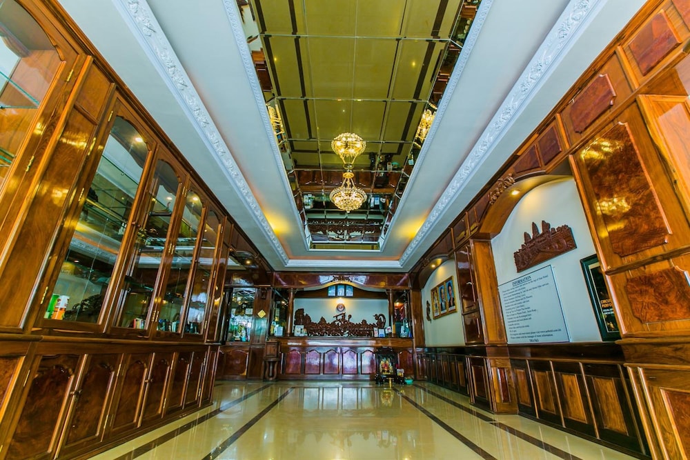 Star Hotel 5/46