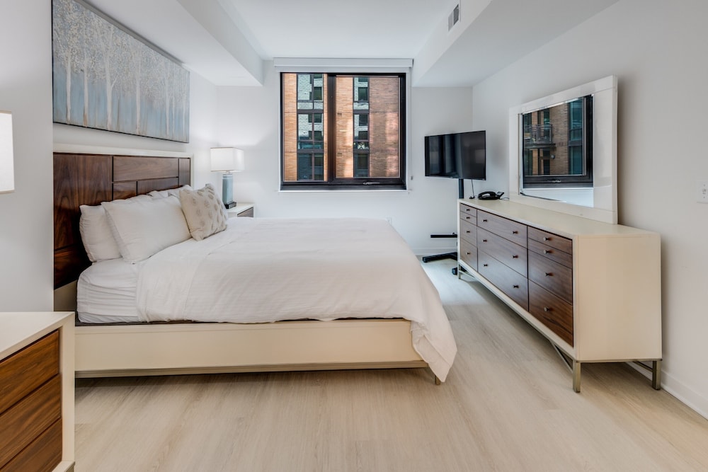 1 BEDROOM, DELUXE, APARTMENT