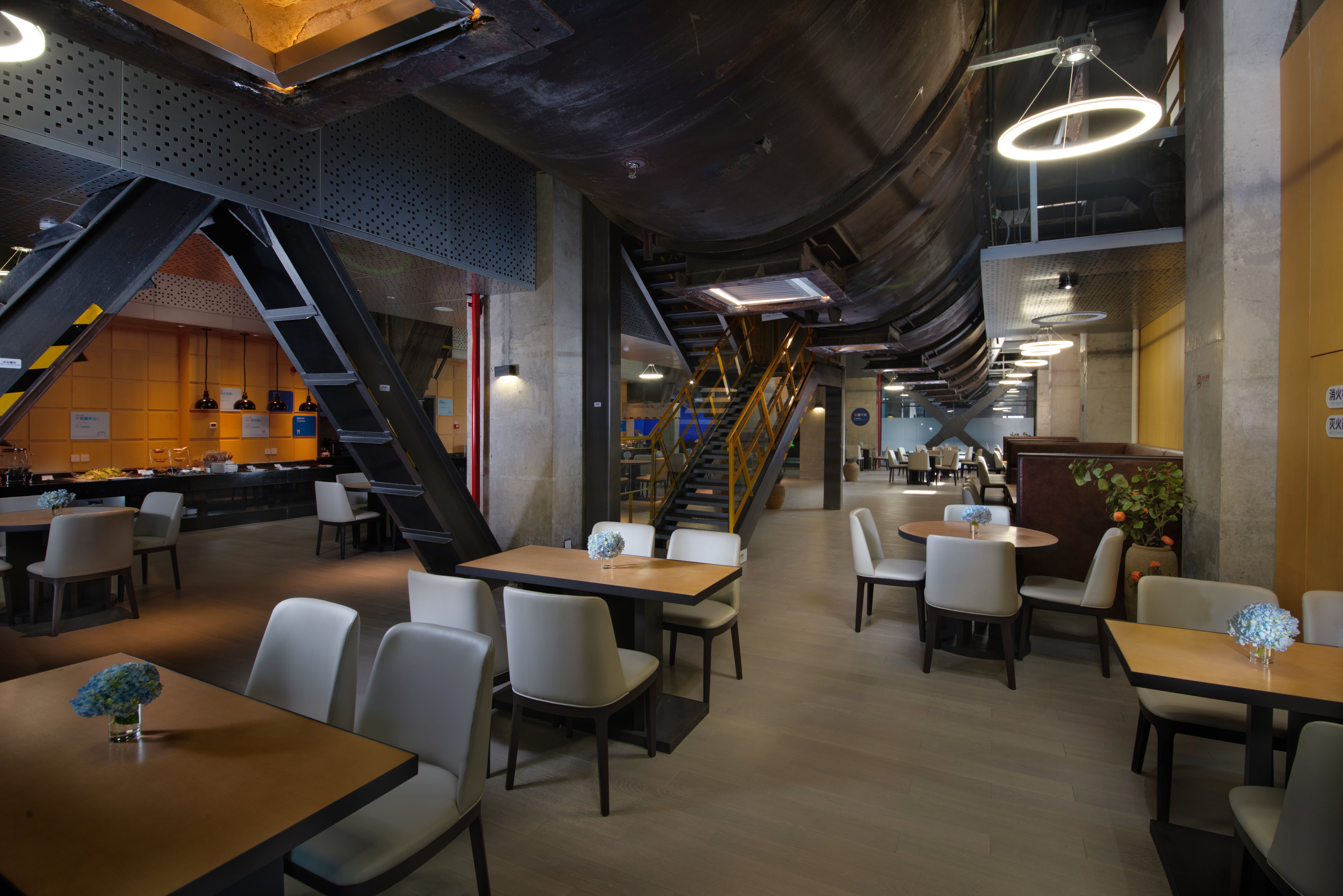 Holiday Inn Express Beijing Shijingshan Parkview 48/50