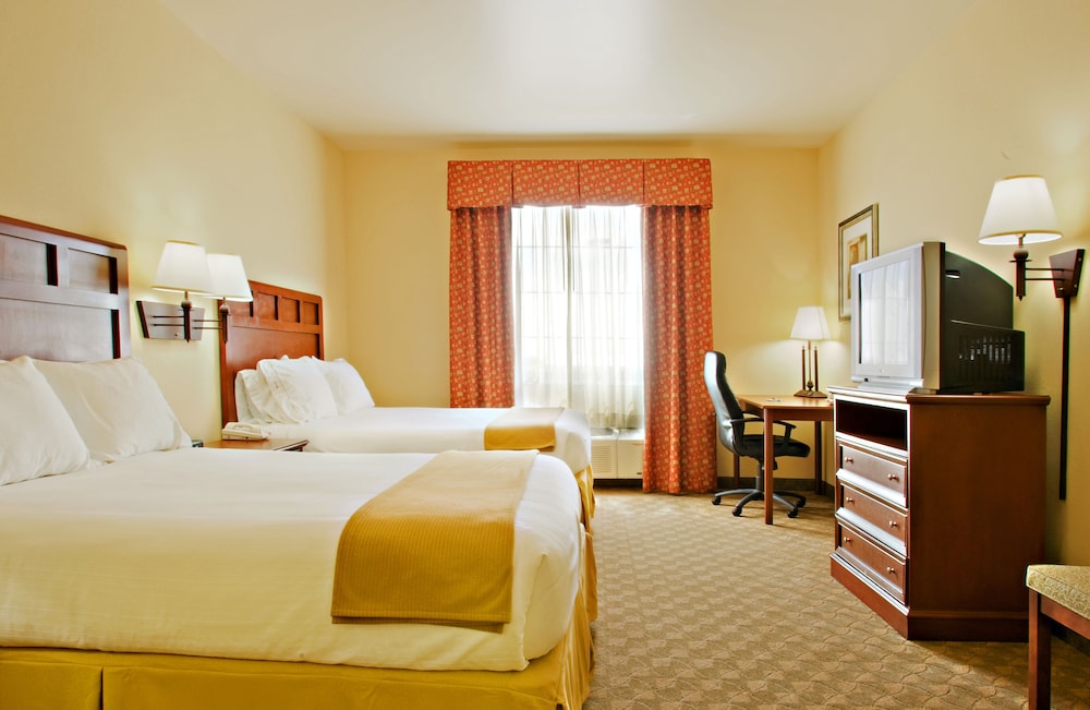 Holiday Inn Express Suites Levelland 13/46