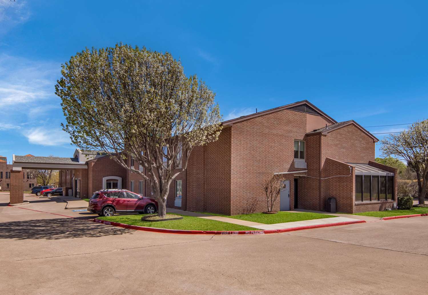 Quality Inn and Suites Richardson-Dallas 23/28