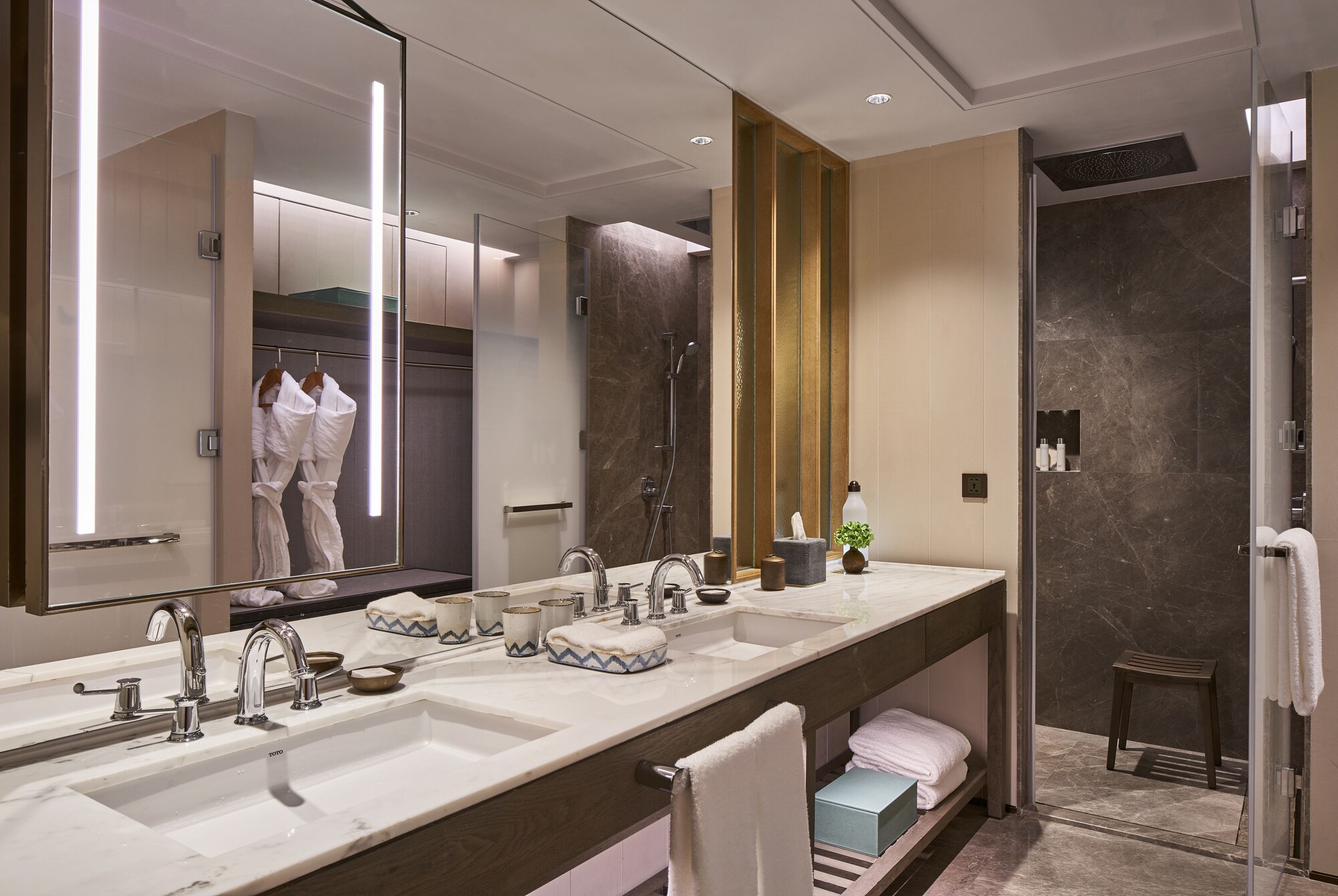 SUITE, OCEAN VIEW, WITH POOL