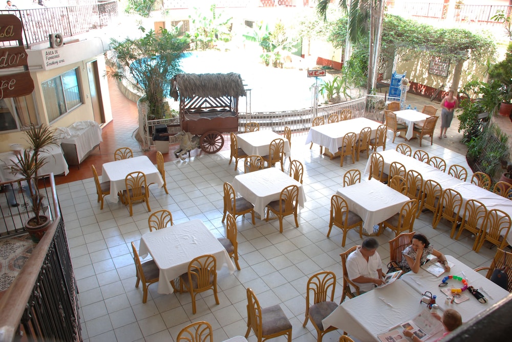 SUITE HOTEL MARIA DE LA LUZ 31/41