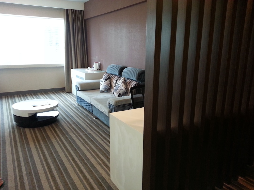 Hotel Capital 38/51