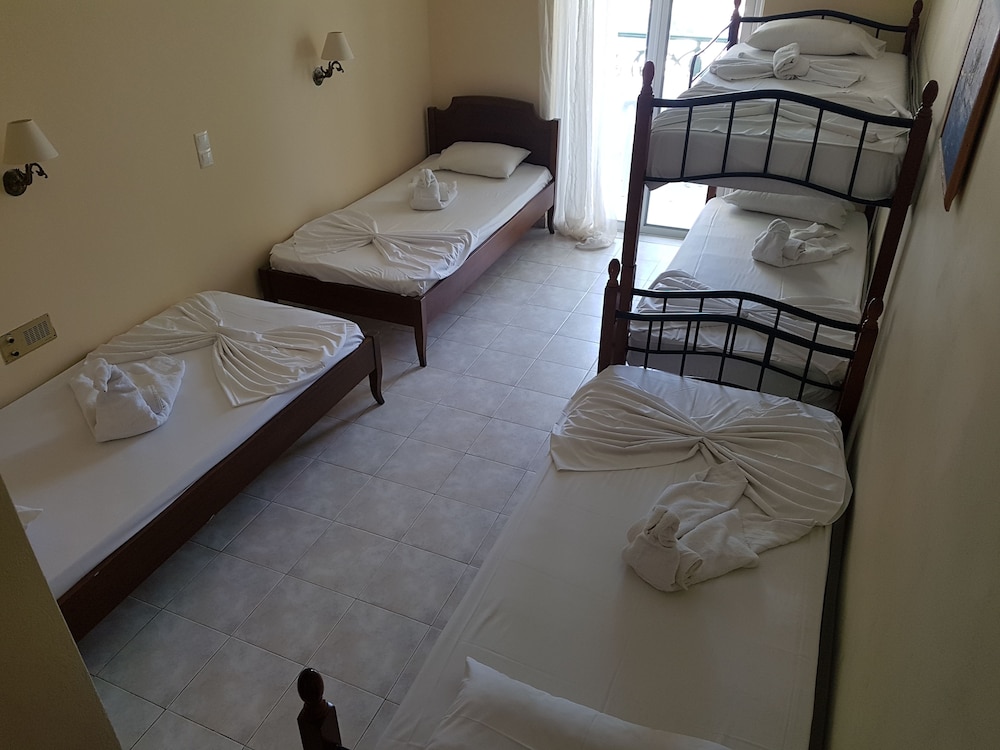 Aphrodite Hotel 13/34