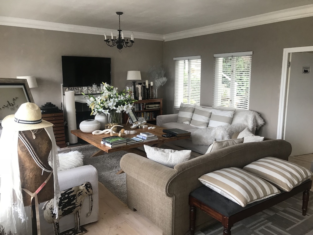 Roseroc Boutique Guest House 55/82